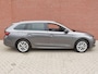 Skoda Octavia Combi 1.0 TSI 110pk Business Edition Plus | Navigatie | Apple Carplay/Android Auto | Camera | Parkeersensoren | Elektrische achterklep | Blind Spot Assist | Adaptive Cruise Control | Virtual Cockpit | Stoelverwarming | Ledverlichting | Sfeerverlichting | Climate Control