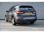 BMW X1 xDrive25e High Executive | M-Sport | LED | HUD | Trekhaak | PHEV | Miniral Grau | Stoelverw.