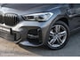 BMW X1 xDrive25e High Executive | M-Sport | LED | HUD | Trekhaak | PHEV | Miniral Grau | Stoelverw.