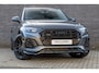 Audi Q5 50 TFSI e S edition Competition Grey & Black