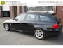 BMW 3-Serie Touring 318D CORPORATE LEASE BUSINESSLINE NAVIGATIE LEDER AFN.TREKHAAK 16INCH LMV ECC AIRCO CRUISECONTROL PARKEERSENSOREN BLUETOOTH 4X ELECTR.RAMEN-SPIEGELS