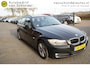 BMW 3-Serie Touring 318D CORPORATE LEASE BUSINESSLINE NAVIGATIE LEDER AFN.TREKHAAK 16INCH LMV ECC AIRCO CRUISECONTROL PARKEERSENSOREN BLUETOOTH 4X ELECTR.RAMEN-SPIEGELS