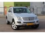 Mercedes-Benz ML-klasse 500 AUTOMAAT NED AUTO VOL LEDER TREKHAAK 4X4 NAVI PARKEERSENSOREN