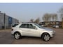 Mercedes-Benz ML-klasse 500 AUTOMAAT NED AUTO VOL LEDER TREKHAAK 4X4 NAVI PARKEERSENSOREN