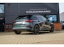 Audi A3 Sportback 45 TFSI e S edition Competition | Individual Camouflagegroen | RS-zetels | Trekhaak | Camera