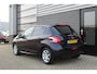 Peugeot 208 1.2 PureTech Style / Navigatie / LMV 15" / N.A.P.