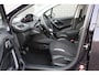 Peugeot 208 1.2 PureTech Style / Navigatie / LMV 15" / N.A.P.
