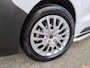 Peugeot e-Expert Combi L3 75 kWh 136pk | 9-persoons | 17 inch stalen velg met design dop | Sidebars | Trekhaak | van €63.276 voor €49.225 incl. BTW | Taxi ombouw mogelijk