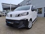 Peugeot e-Expert Combi L3 75 kWh 136pk | 9-persoons | 17 inch stalen velg met design dop | Sidebars | Trekhaak | van €63.276 voor €49.225 incl. BTW | Taxi ombouw mogelijk