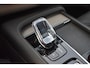 Volvo XC90 T8 Plug-in hybrid AWD Ultra Dark | Verwarmde, Geventileerde en Masserende Voorstoelen | Luchtvering | Panoramisch Schuif-/Kanteldak | Semi-Elektrische Trekhaak | 360º Camera | Gelamineerd en Getint Glas Achter| Bowers & Wilkins |
