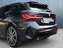 BMW 1-Serie 118i High Executive M Pakket|ACC|Camera|Pano|Kuipstoelen