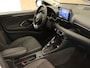 Toyota Yaris 1.5 Hybrid 115 Dynamic - CLIMATE CONTROL - VOORSTOELEN VERWARMD - STUURVERWARMING - DODEHOEKDETECTIE - ACHTERUITRIJCAMERA - PARKEERSENSOREN VOOR EN ACHTER - APPLE CARPLAY/ANDROID AUTO - DRAADLOZE TELEFOONLADER