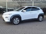 Hyundai Kona Electric EV Fashion 64 kWh | SOH: 96,4% | 3 Fase | Warmtepomp | HUD | Navi | Adaptive CC | Blindspot |