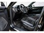 Volvo XC40 1.5 T4 Plug-in Hybrid Plus Dark | PHEV | Achteruitrijcamera | Navigatie | Lichtmetalen Velgen 19 inch | Keyless Entry | Harman Kardon Audio | Stoelverwarming | Parkeersensoren