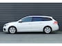 Peugeot 308 SW 1.2 PURETECH 110PK BLUE LEASE EXECUTIVE / NAVI / CLIMA / LED / PDC / 16"LMV / PANO.DAK / BLUETOOTH / CRUISECONTROL / SCHITTERENDE STAAT !!