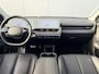 Hyundai Ioniq 5 Lounge AWD 77.4 kWh Automaat / 1e Eigenaar / Zwart Leder / Stoelverkoeling / Stoelverwarming Voor + Achter / Stuurverwarming / Dynamische Navigatie / HUD / 360 Camera / NL Auto /