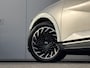 Hyundai Ioniq 5 Lounge AWD 77.4 kWh Automaat / 1e Eigenaar / Zwart Leder / Stoelverkoeling / Stoelverwarming Voor + Achter / Stuurverwarming / Dynamische Navigatie / HUD / 360 Camera / NL Auto /