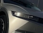 Hyundai Ioniq 5 Lounge AWD 77.4 kWh Automaat / 1e Eigenaar / Zwart Leder / Stoelverkoeling / Stoelverwarming Voor + Achter / Stuurverwarming / Dynamische Navigatie / HUD / 360 Camera / NL Auto /