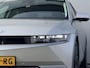 Hyundai Ioniq 5 Lounge AWD 77.4 kWh Automaat / 1e Eigenaar / Zwart Leder / Stoelverkoeling / Stoelverwarming Voor + Achter / Stuurverwarming / Dynamische Navigatie / HUD / 360 Camera / NL Auto /