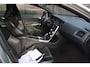 Volvo V60 1.6 T3 R-Design Navigatie/Parkeersensor/18"inch lmv/Apk 04-2027
