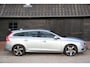 Volvo V60 1.6 T3 R-Design Navigatie/Parkeersensor/18"inch lmv/Apk 04-2027