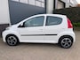 Peugeot 107 1.0-12V XS/1eigenaar/Dealer-onderhouden/Airco/AUX/Elek-pakket