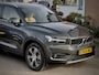 Volvo XC40 2.0 T4 INSCRIPTION PANODAK LEDER NAVI HARMAN KARDON LED LMV PDC