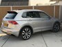 Volkswagen Tiguan 1.4 TSI R-line Automaat | Panoramdak | Leren bekleding | Stoelverwarming | 360 graden camera | Trekhaak uitklapbaar | LED koplampen adaptief | Keyless entry&start | Parkeersensoren voor en achter