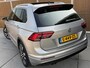 Volkswagen Tiguan 1.4 TSI R-line Automaat | Panoramdak | Leren bekleding | Stoelverwarming | 360 graden camera | Trekhaak uitklapbaar | LED koplampen adaptief | Keyless entry&start | Parkeersensoren voor en achter