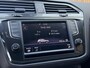 Volkswagen Tiguan 1.4 TSI R-line Automaat | Panoramdak | Leren bekleding | Stoelverwarming | 360 graden camera | Trekhaak uitklapbaar | LED koplampen adaptief | Keyless entry&start | Parkeersensoren voor en achter