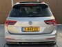 Volkswagen Tiguan 1.4 TSI R-line Automaat | Panoramdak | Leren bekleding | Stoelverwarming | 360 graden camera | Trekhaak uitklapbaar | LED koplampen adaptief | Keyless entry&start | Parkeersensoren voor en achter