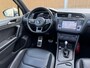 Volkswagen Tiguan 1.4 TSI R-line Automaat | Panoramdak | Leren bekleding | Stoelverwarming | 360 graden camera | Trekhaak uitklapbaar | LED koplampen adaptief | Keyless entry&start | Parkeersensoren voor en achter