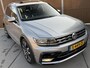 Volkswagen Tiguan 1.4 TSI R-line Automaat | Panoramdak | Leren bekleding | Stoelverwarming | 360 graden camera | Trekhaak uitklapbaar | LED koplampen adaptief | Keyless entry&start | Parkeersensoren voor en achter