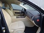 Jaguar XF 3.0 V6 Premium Luxury * DEALER ONDERH. * LAGE KM !!