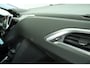Peugeot 208 1.2 Signature | Cruise Control | Navigatie | Carplay | Sensoren | Airco |