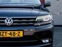 Volkswagen Tiguan 2.0 TSI 4Motion Highline R Line | Virtual Cockpit | Camera | Matrix LED Koplampen | Adaptieve Cruise Control | Navigatie | Stoelverwarming | Stuurwiel Verwarmd | Velours Bekleding | Elektrische Kofferklep | 4x4 |