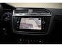 Volkswagen Tiguan 1.4 TSI 4Motion Highline R-Line Aut. [ Panorama Leder Virtual Trekhaak ]