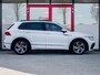 Volkswagen Tiguan 1.5 TSI R-Line Business+ | Schuif/ Kantel Panorama Dak | IQ Drive | Camera | Dode Hoek Detectie | Navigatie | Apple Carplay | Android Auto | Keyless Entry | LED Koplampen | Facelift | 3x R-Line |