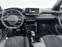 Peugeot e-2008 EV GT 50 kWh | SOH 99,5 % | Stoelverwarming | Panoramisch schuif kantelraam | Alcantara interieur | 18 inch lichtmetalen velgen |