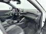 Peugeot e-2008 EV GT 50 kWh | Stoelverwarming | Panoramisch schuif kantelraam | Alcantara interieur |