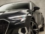 Audi A3 Sportback 35 TFSI Sport 150Pk Automaat (APPLE CARPLAY, GROOT NAVI, CLIMATE, GETINT GLAS, SPORTSTOELEN, ZWART HEMEL, PARKEERSENSOREN, LED, LANE ASSIST, NIEUWSTAAT)