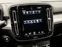 Volvo XC40 1.5 T2 Momentum Sport Automaat (APPLE CARPLAY, GROOT NAVI, STUUR/STOELVERWARMING, CAMERA, SPORTSTOELEN, KEYLESS, ELEK ACHTERKLEP, NIEUWSTAAT)