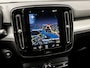 Volvo XC40 1.5 T2 Momentum Sport Automaat (APPLE CARPLAY, GROOT NAVI, STUUR/STOELVERWARMING, CAMERA, SPORTSTOELEN, KEYLESS, ELEK ACHTERKLEP, NIEUWSTAAT)