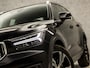 Volvo XC40 1.5 T5 Recharge Plug-in Hybrid 252Pk Automaat (PANORAMADAK, APPLE CARPLAY, GROOT NAVI, CAMERA, SPORTSTOELEN, KEYLESS, LED, NIEUWE APK, NIEUWSTAAT)