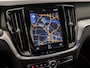 Volvo S60 2.0 T4 R-Design 190Pk Automaat (APPLE CARPLAY, GROOT NAVI, MEMORY SEATS, CAMERA, LEDER, SPORTSTOELEN, GETINT GLAS, PARKEERSENSOREN, NIEUWSTAAT)