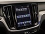 Volvo S60 2.0 T4 R-Design 190Pk Automaat (VIRTUAL COCKPIT, APPLE CARPLAY, GROOT NAVI, MEMORY SEATS, CAMERA, LEDER, SPORTSTOELEN, GETINT GLAS, PARKEERSENSOREN, NIEUWSTAAT)