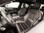 Volvo S60 2.0 T4 R-Design 190Pk Automaat (APPLE CARPLAY, GROOT NAVI, MEMORY SEATS, CAMERA, LEDER, SPORTSTOELEN, GETINT GLAS, PARKEERSENSOREN, NIEUWSTAAT)