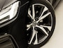 Volvo S60 2.0 T4 R-Design 190Pk Automaat (APPLE CARPLAY, GROOT NAVI, MEMORY SEATS, CAMERA, LEDER, SPORTSTOELEN, GETINT GLAS, PARKEERSENSOREN, NIEUWSTAAT)