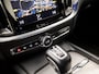 Volvo S60 2.0 T4 R-Design 190Pk Automaat (APPLE CARPLAY, GROOT NAVI, MEMORY SEATS, CAMERA, LEDER, SPORTSTOELEN, GETINT GLAS, PARKEERSENSOREN, NIEUWSTAAT)