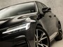 Volvo S60 2.0 T4 R-Design 190Pk Automaat (VIRTUAL COCKPIT, APPLE CARPLAY, GROOT NAVI, MEMORY SEATS, CAMERA, LEDER, SPORTSTOELEN, GETINT GLAS, PARKEERSENSOREN, NIEUWSTAAT)